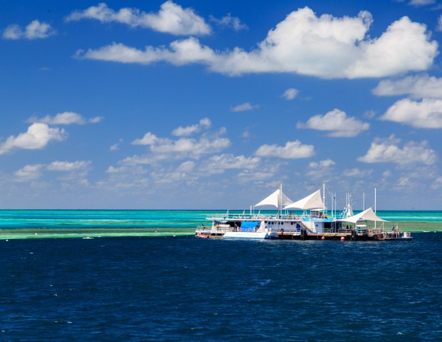 How much does it cost to stay in a hotel in airlie beach? Top Ten Things To Do In The Whitsundays Walk My World