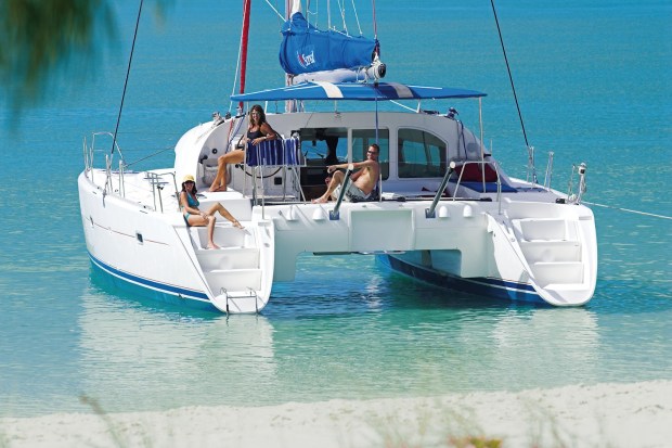 Spend 1, 2 or 3 nights on a comfortable sailing yacht and explore the whitsundays. Sunlover Holidays Hiring A Yacht In The Whitsundays What You Need To Know