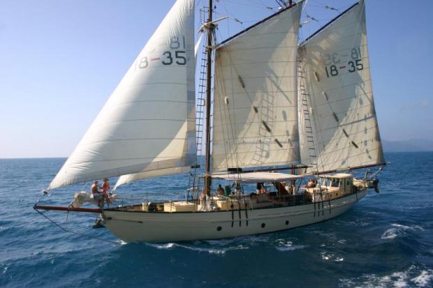 If you’re looking to get into the boating lifestyle, finding a pontoon boat on sale may be a good option. The Best Whitsundays Boat And How To Choose It Tripfarm