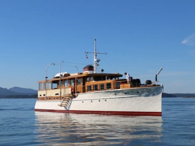 Enjoy a luxury vacation aboard a beautiful 40' yacht. 15 Best Boats On Airbnb For A Unique Stay In 2022 With Photos Trips To Discover